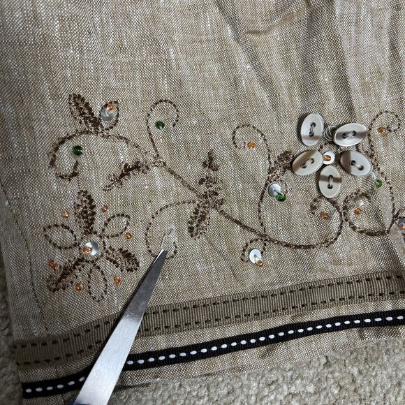 dressbarn 100% Linen Capri Embellished Beaded Legs Pants Pull On Size 20w Beige‎ - Picture 5 of 13